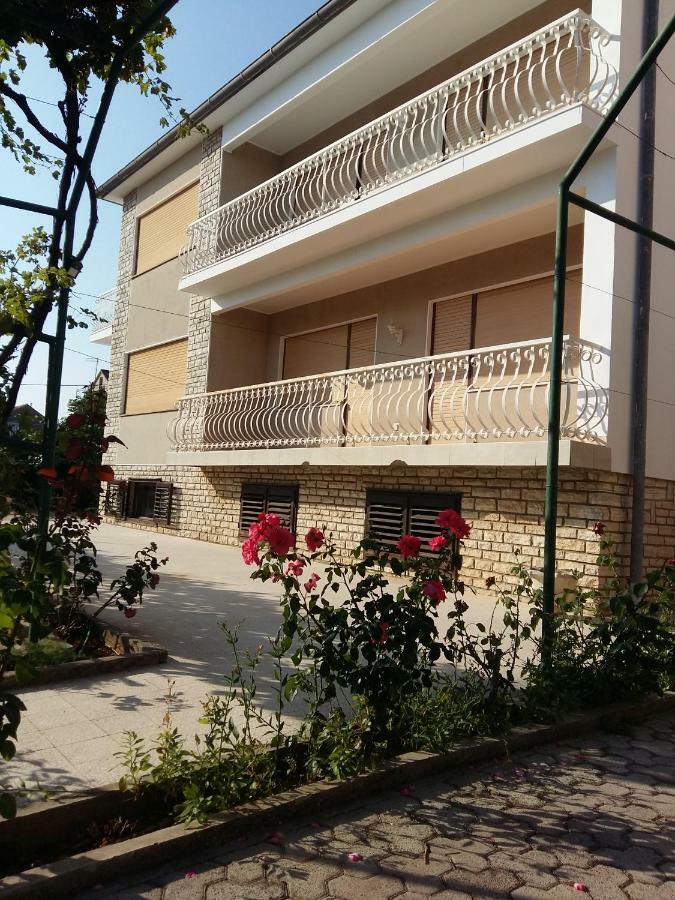 Villa Feodora Biograd Na Moru Exteriör bild